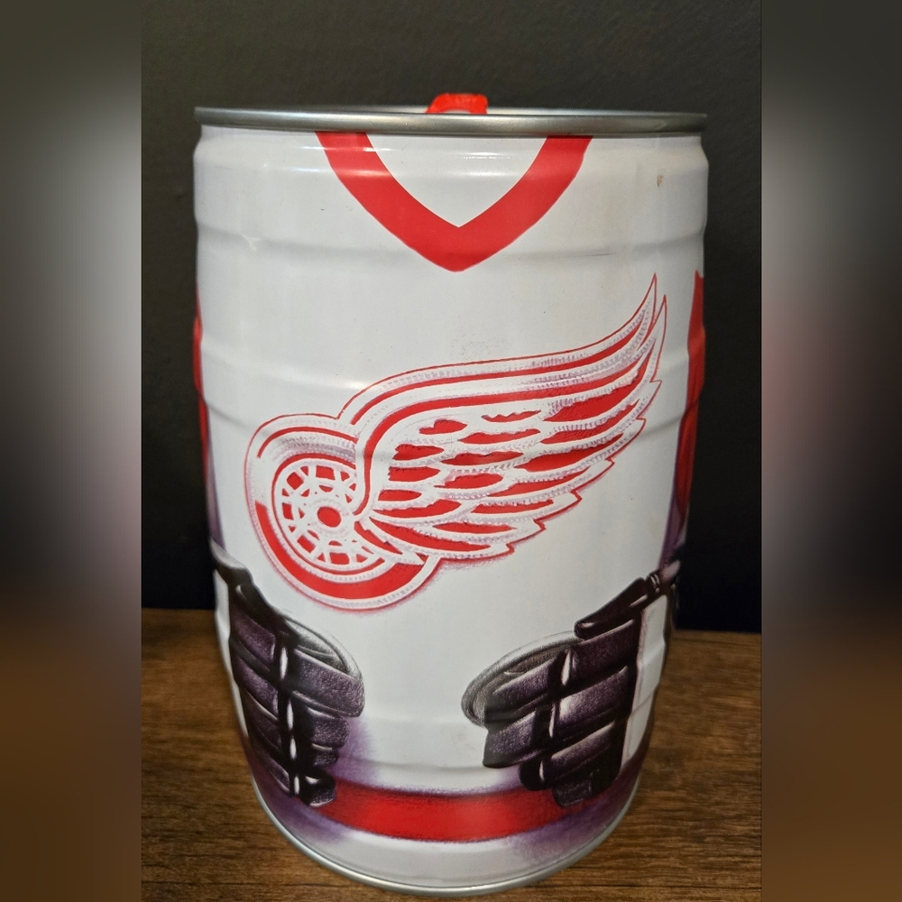 Molson Canadian Detroit Red Wings EMPTY 5 Liter keg